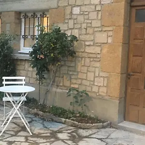 les-studios-de-philibert.midi-pyreneeshotels.com/