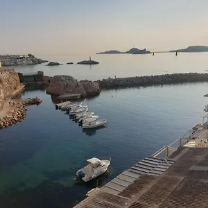 Appartement Bord De Mer, Emplacement Ideal, Marseille